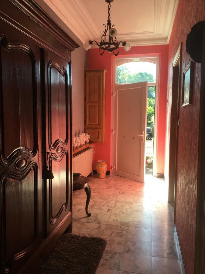 B&B Au Jardin Fleuri Marche-en-Famenne Esterno foto