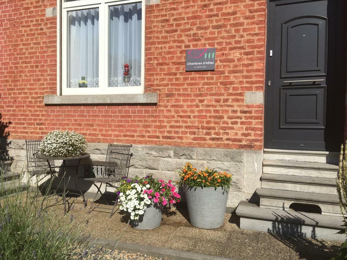 B&B Au Jardin Fleuri Marche-en-Famenne Esterno foto